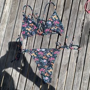 Koana Swim “Leia Triangle Set” in Midnight Floral